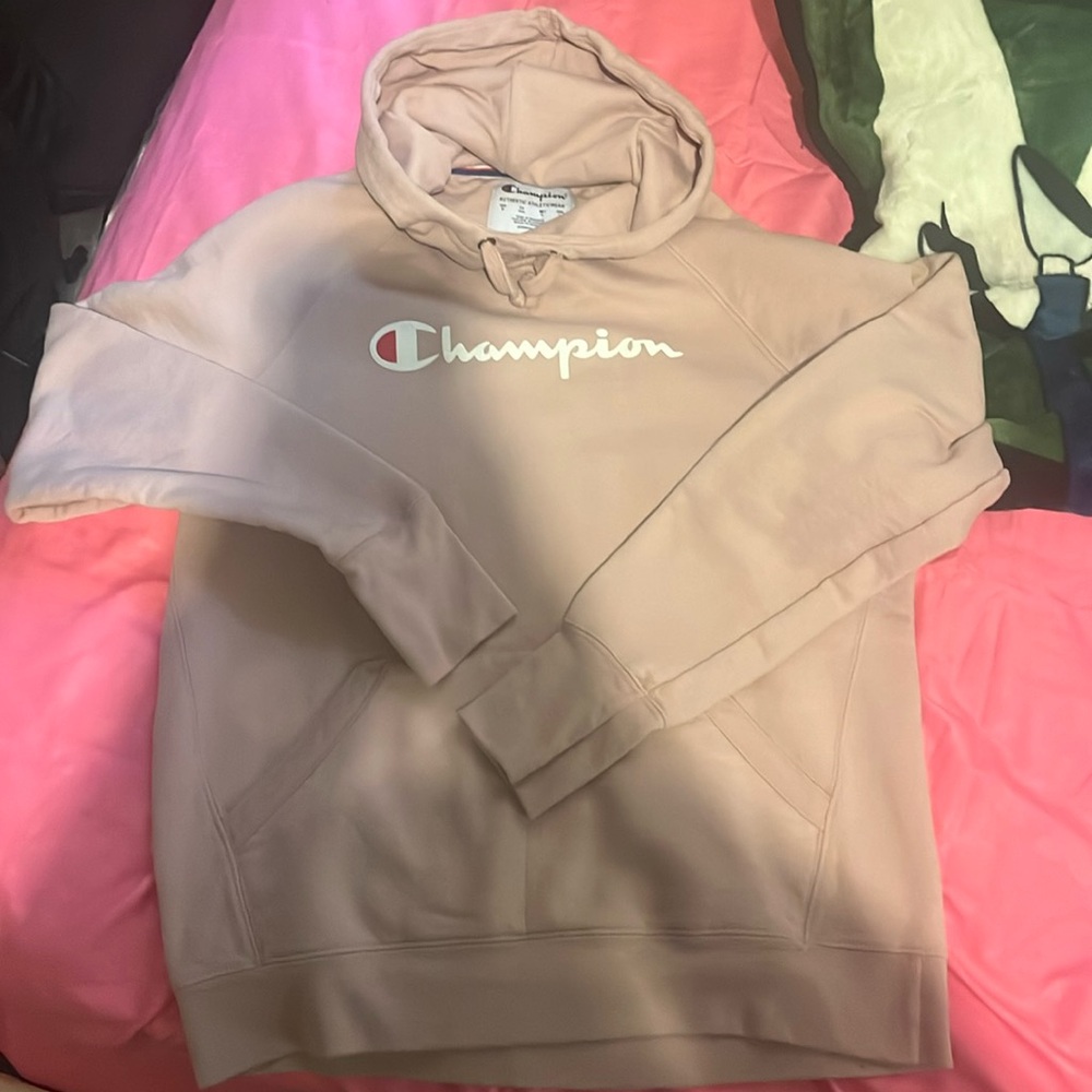 Women’s M champion pink hoodie